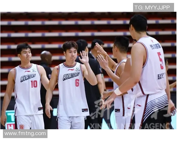 深圳马可波罗派出全华裔首发阵容,创造CBA历史纪录 深圳马可波罗派出全华裔首发阵容,创造CBA历史纪录