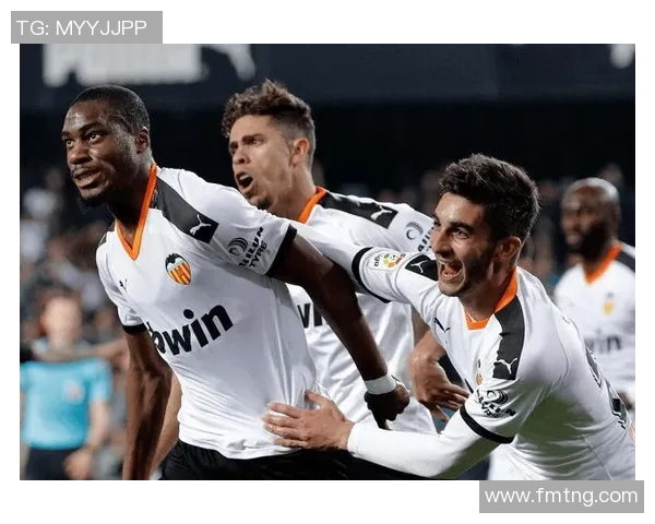 瓦伦西亚客场惨败毕尔巴鄂,降级区之路愈发模糊 瓦伦西亚客场惨败毕尔巴鄂,降级区之路愈发模糊